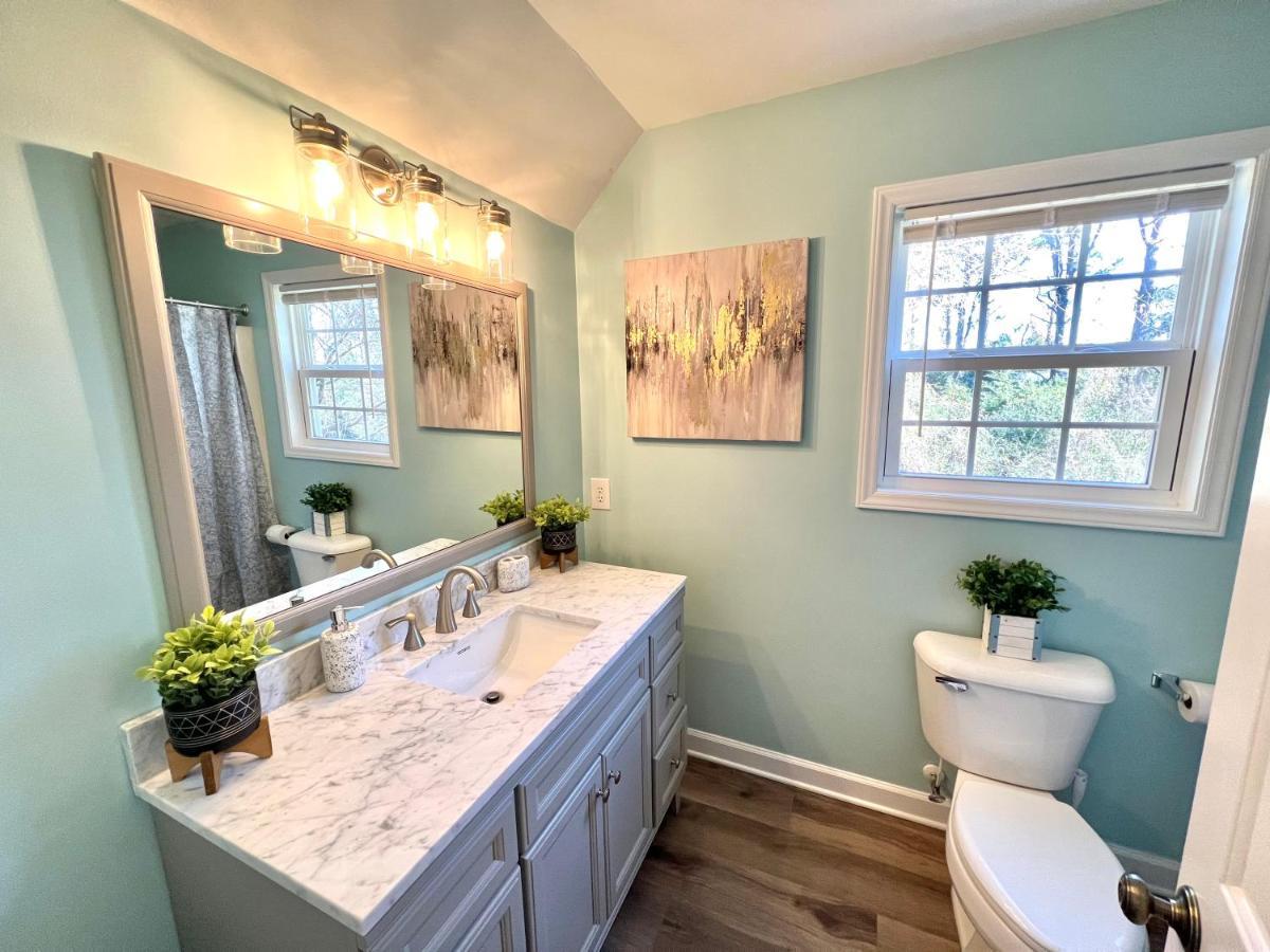 Beautiful, Spacious, Hidden Gem In Heart Of Wilmington Exterior photo